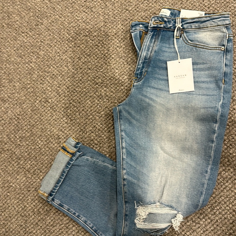 KanCan relaxed fit denim. No flaws, never worn.